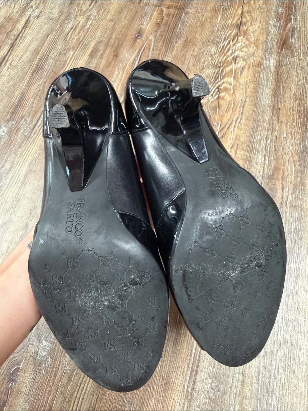 Vintage Franco Sarto black patent leather peep toe kitten heels - Picture 3 of 7